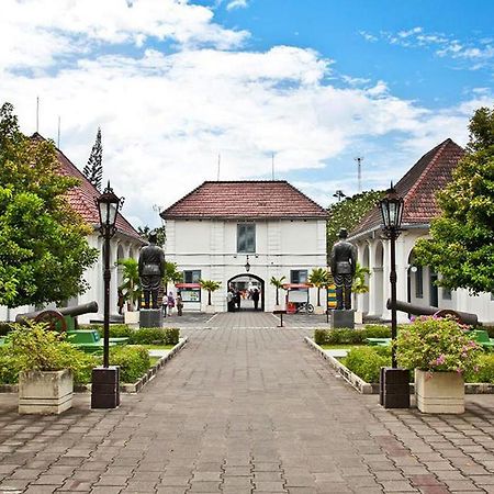 Mitra Hotel Yogyakarta Kültér fotó