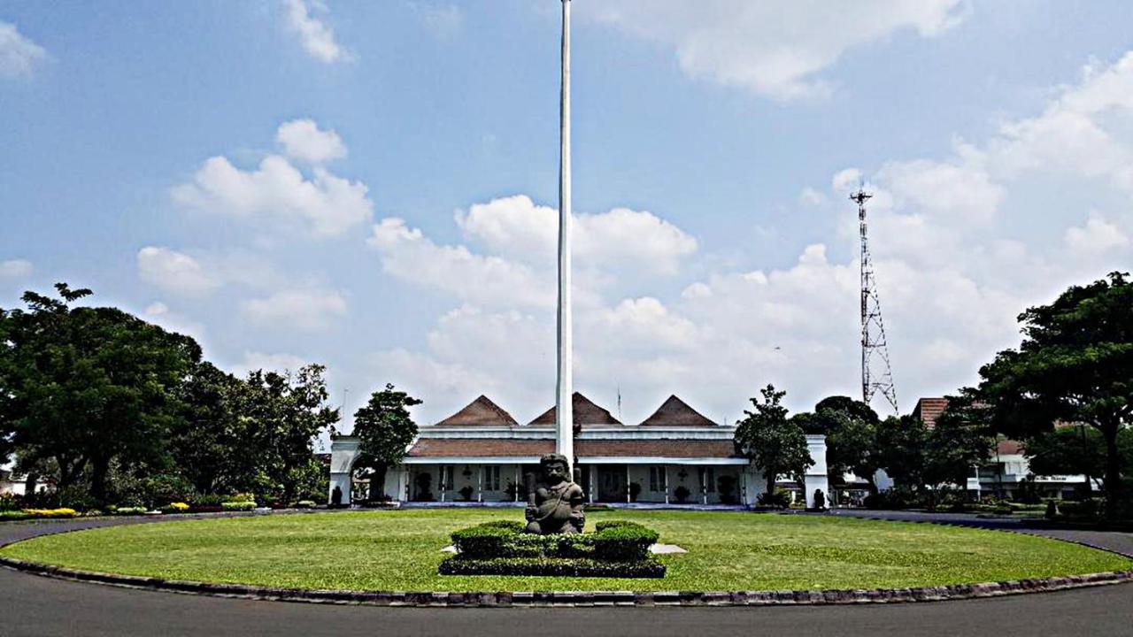 Mitra Hotel Yogyakarta Kültér fotó