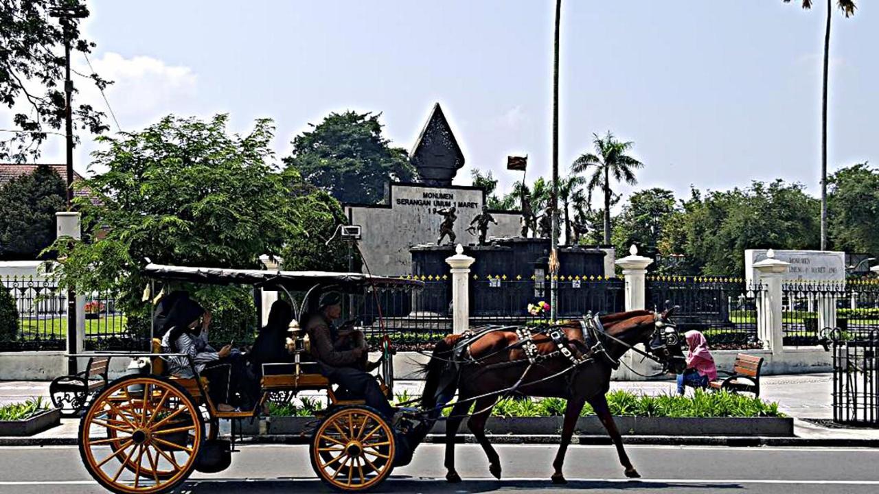 Mitra Hotel Yogyakarta Kültér fotó