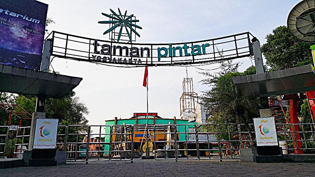 Mitra Hotel Yogyakarta Kültér fotó